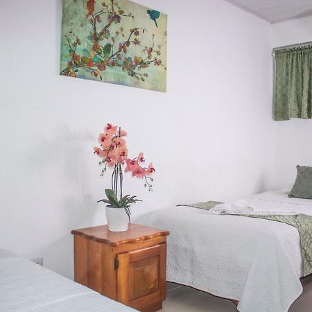 Hotel Golfito Bagian luar foto